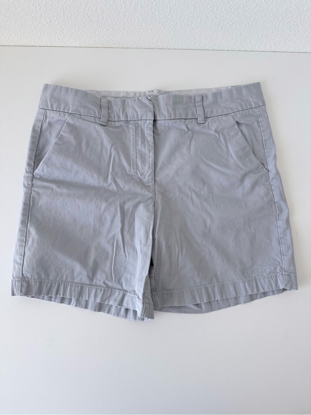 Tommy Hilfiger Flat Front Grey Chino Shorts Womens Size 10 Cotton Stretch